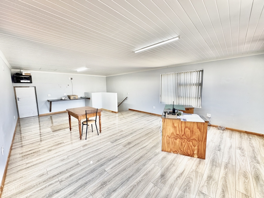 4 Bedroom Property for Sale in Pearl Bay Western Cape